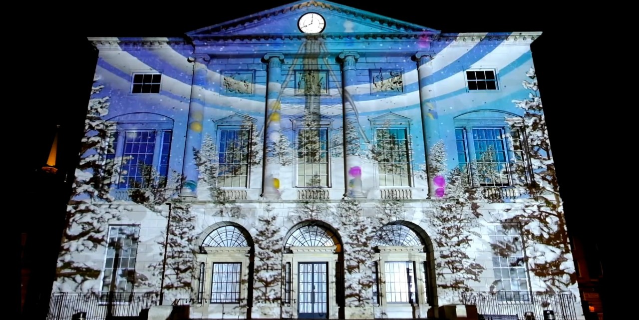 数字文旅创新发展，结合全息投影可以有哪些应用场景