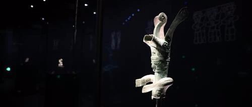 裸眼3D技术还原古老三星堆文物，全息投影应用场景还有哪些