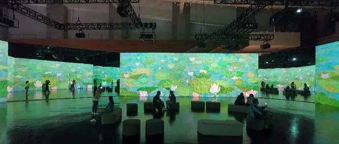 打破屏幕限制，沉浸式投影艺术展览开启全新体验